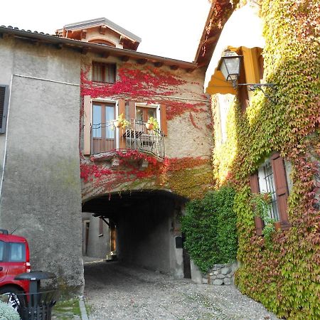 Willa The House On The Bridge- La Casa Sul Ponte Menaggio Zewnętrze zdjęcie